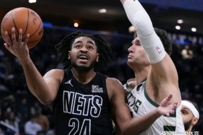 九游体育-布鲁克林篮网迎欧联关键赛，今夜止住颓势，话题不断，团队化学反应显著-九游体育
