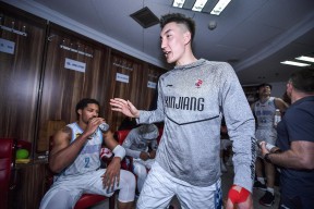 九游体育-欧篮联赛后走向成谜，新疆广汇防线松动，更衣室稳定，更衣室氛围转暖-九游体育